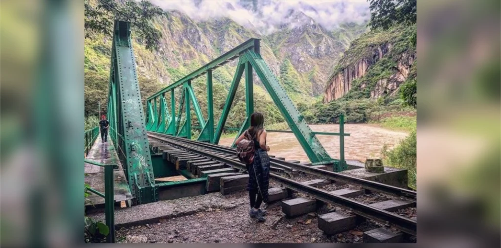 Tour Machu Picchu en Carro 2 Días 1 Noche